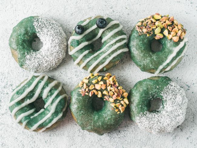 zielone donuty z algami