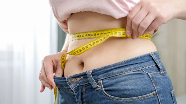 wzrost wagi przed okresem opuchnięty brzuch